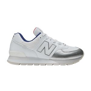 Sneakers New balance vintage hard to find. White with red and silver color way.